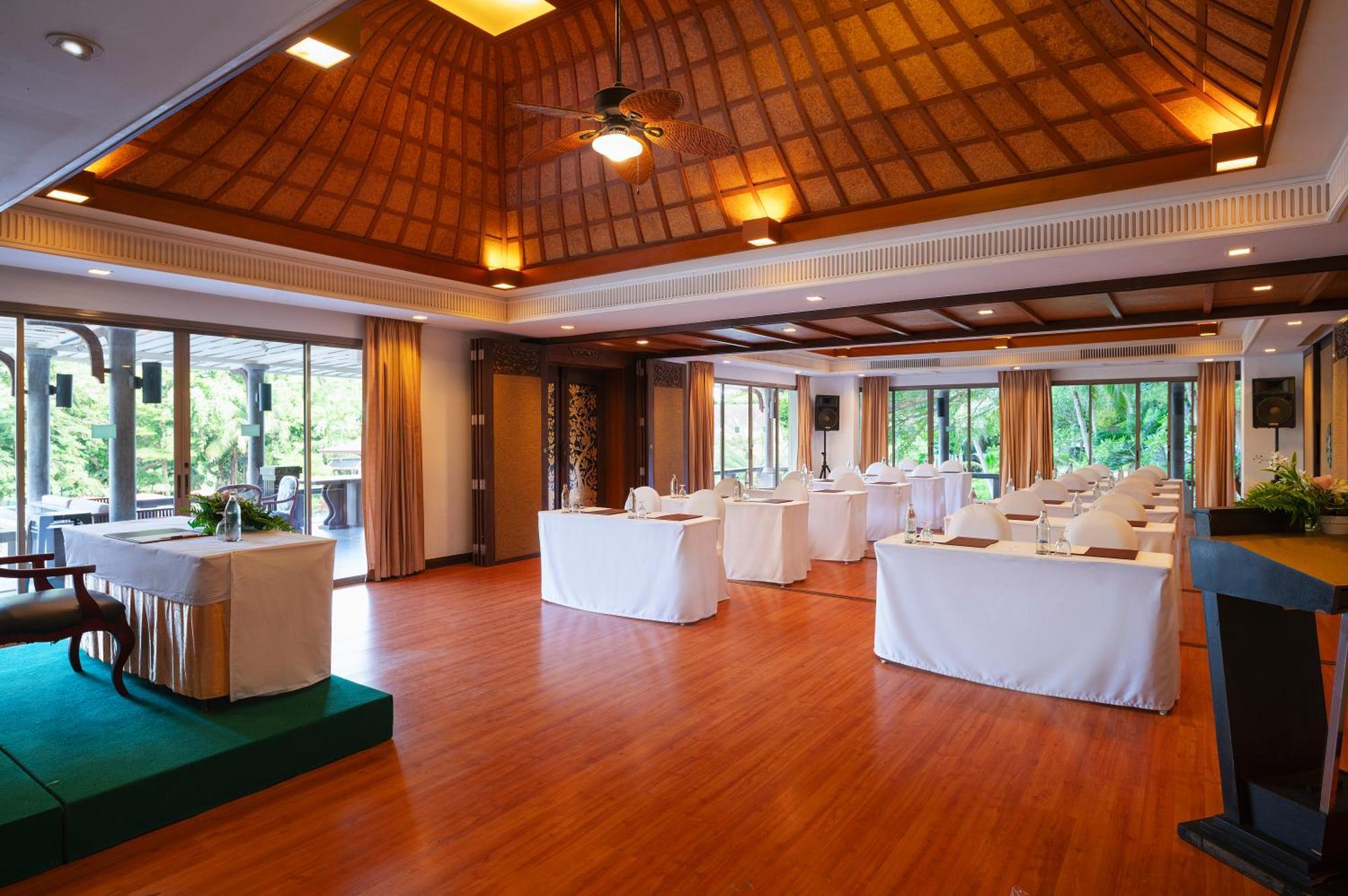 Springfield Village Golf & Spa Cha-Am Exteriör bild